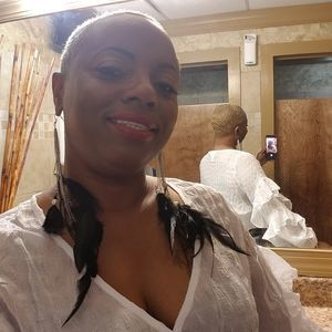 Meet your Posher, Gigi